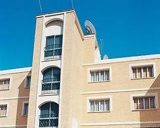 Happy Club Playa Flores توريمولينوس فندق